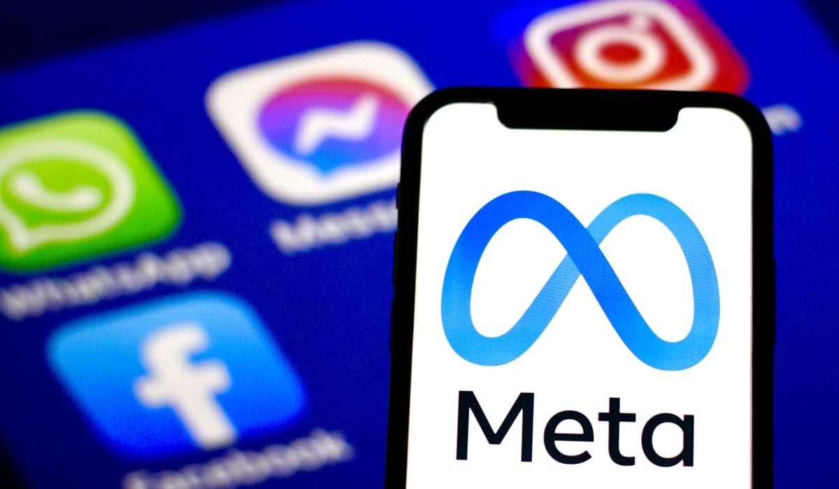 Meta снова обвиняют в слежке за пользователями