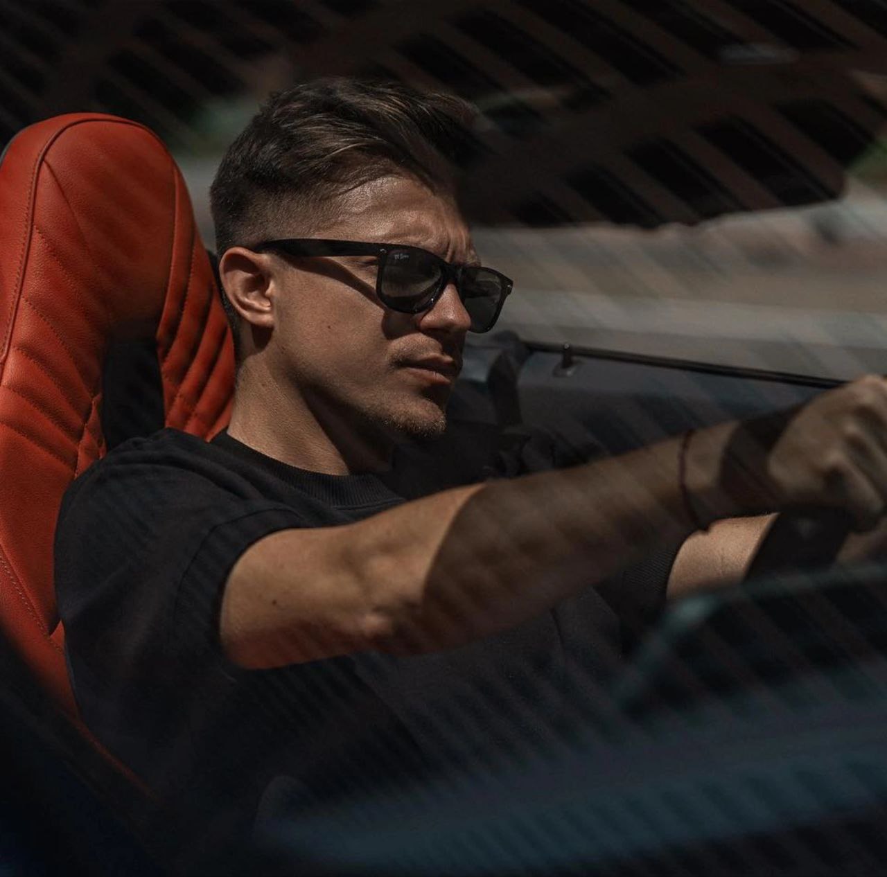 ПОЛНОСТЬЮ ГОТОВЫЙ МУЖСКОЙ АККАУНТ |15К ПОДПИСЧИКОВ| 17 ПОСТО