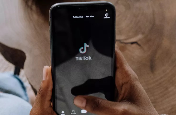 Вызывает бессонницу и депрессию: учёные выяснили, как TikTok влияет на здоровье