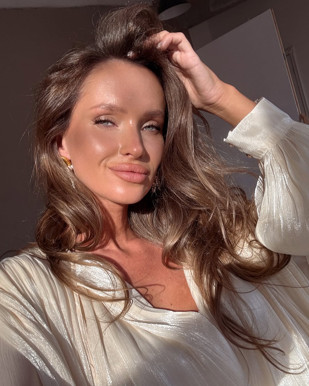 REAL WOMAN ACC l РЕАЛЬНЫЙ ЖЕНСКИЙ АКК