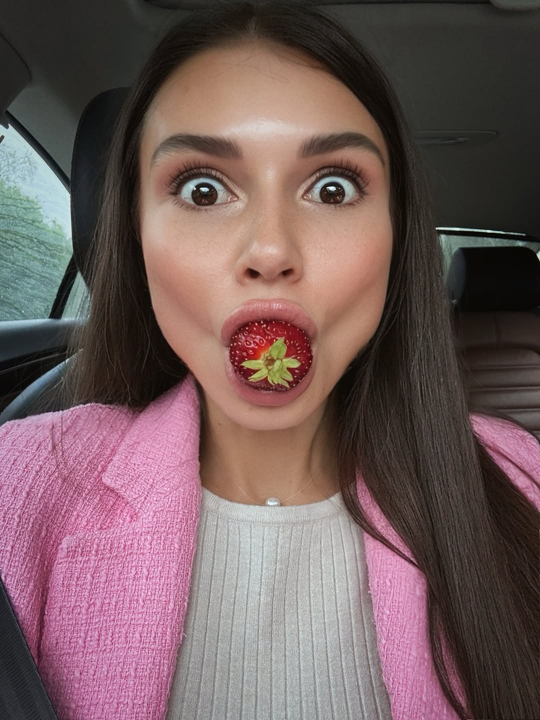 REAL WOMAN ACC l POSTS IN DIFFERENT DAYS