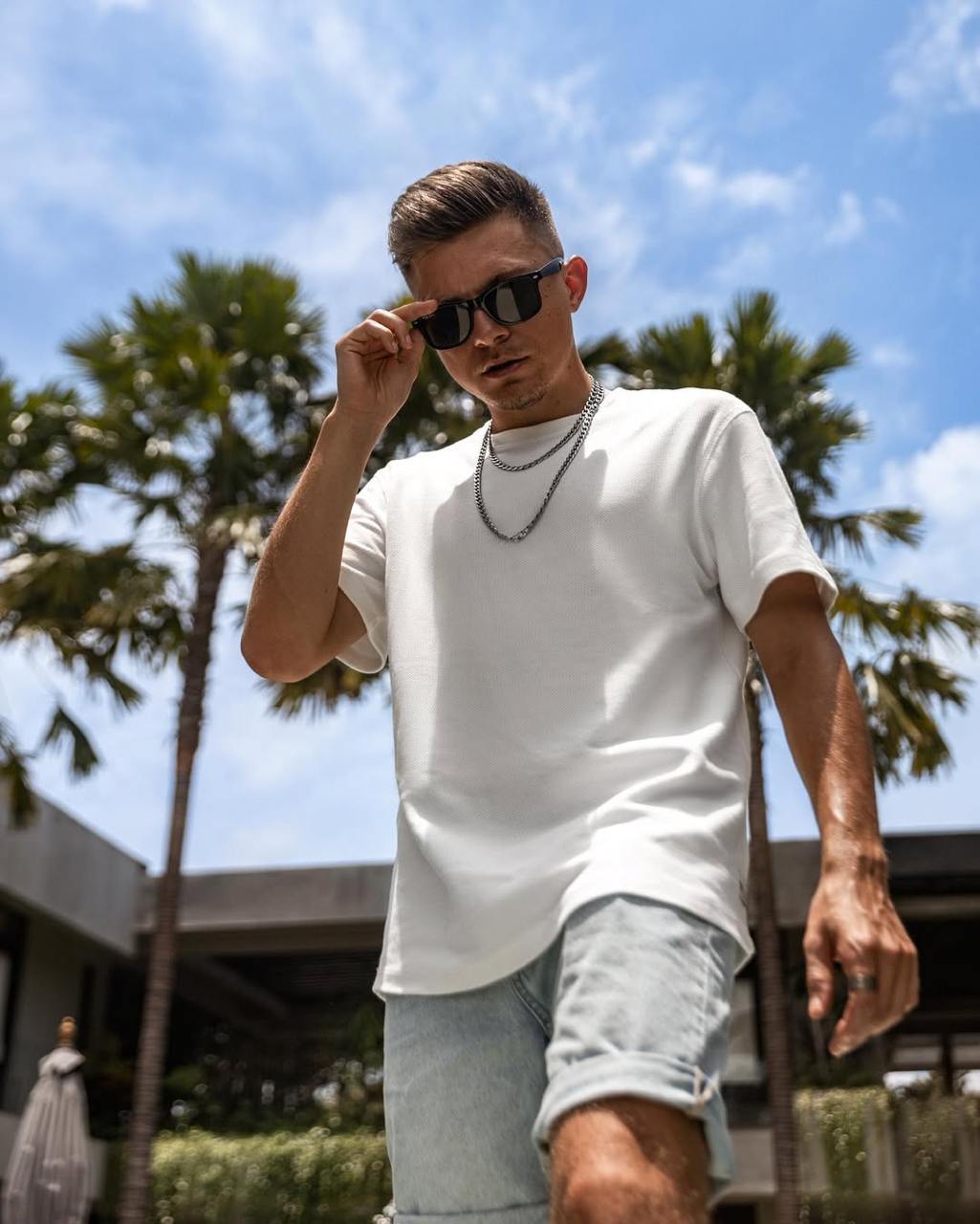 REAL MAN ACC l POSTS IN DIFFERENT DAYS