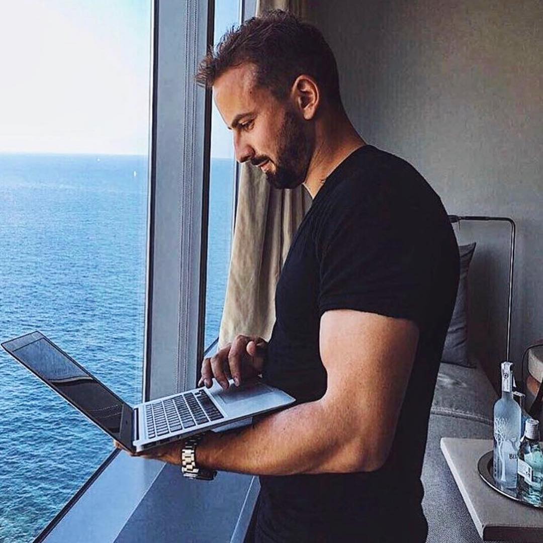 REAL MAN ACC l POSTS IN DIFFERENT DAYS