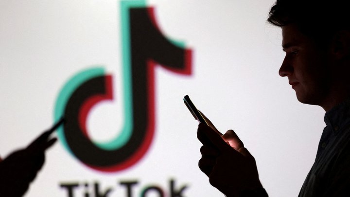 Почему TikTok возвращает нас в 2010-е — новая волна цифровой ностальгии