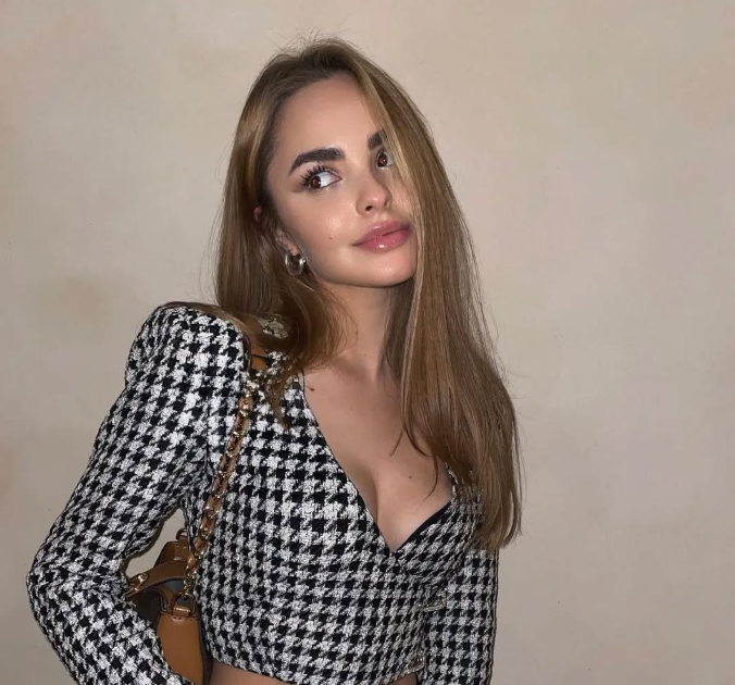 ЖЕНСКИЙ ГОТОВЫЙ АККАУНТ ПОДХОДИТ ДЛЯ ЛЮБЫХ ЦЕЛЕЙ + ГАРАНТИЯ 