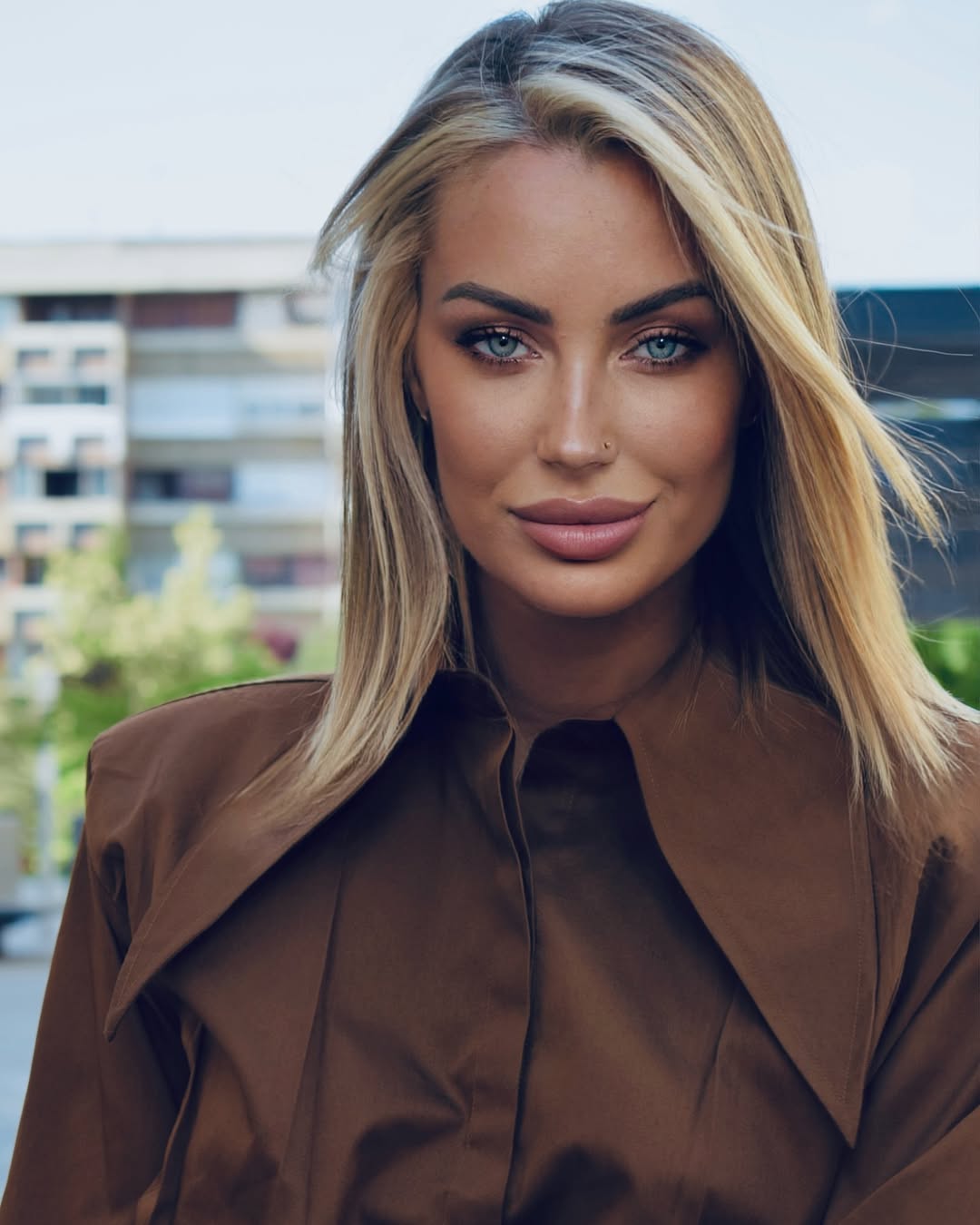 REAL WOMAN ACC l TRIAL MODE l POSTS IN DIFFERENT DAYS