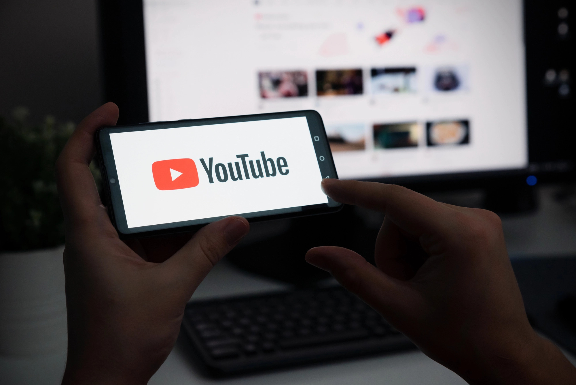 Google closes a loophole: YouTube background playback no longer works without Premium