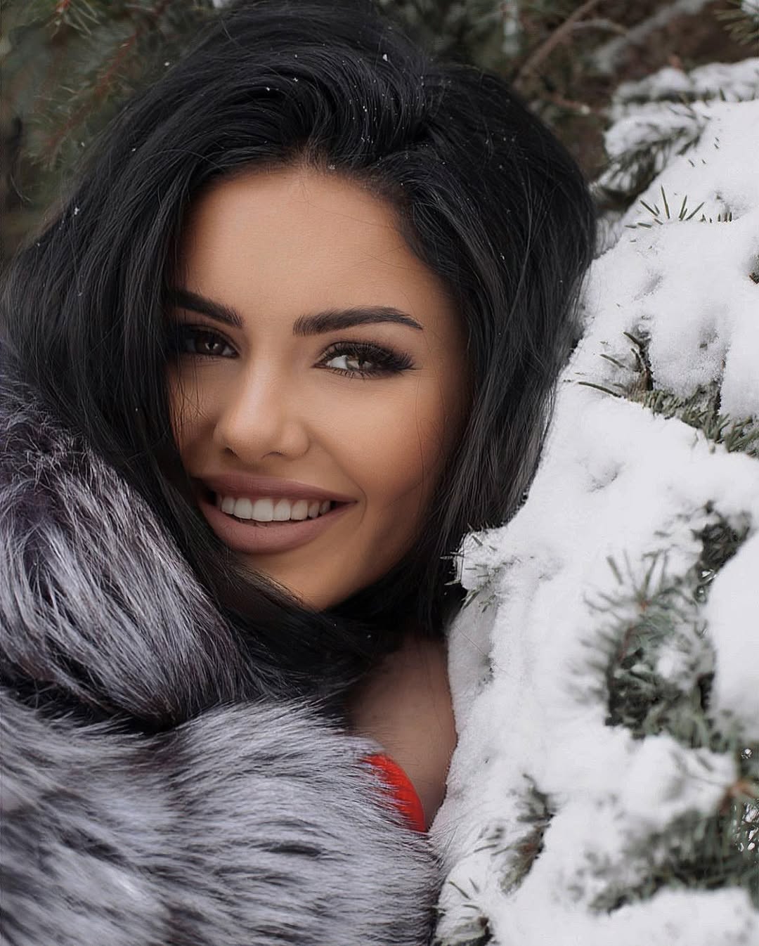 OLD WOMEN ACC WITH TRIAL MODE