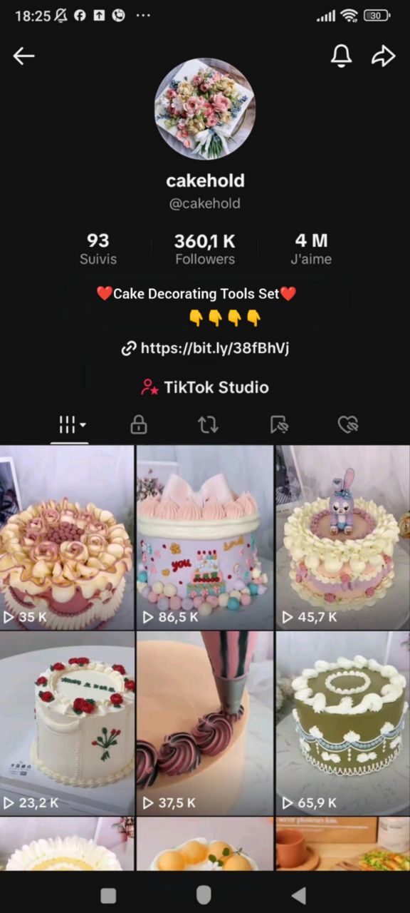 Cakehold 