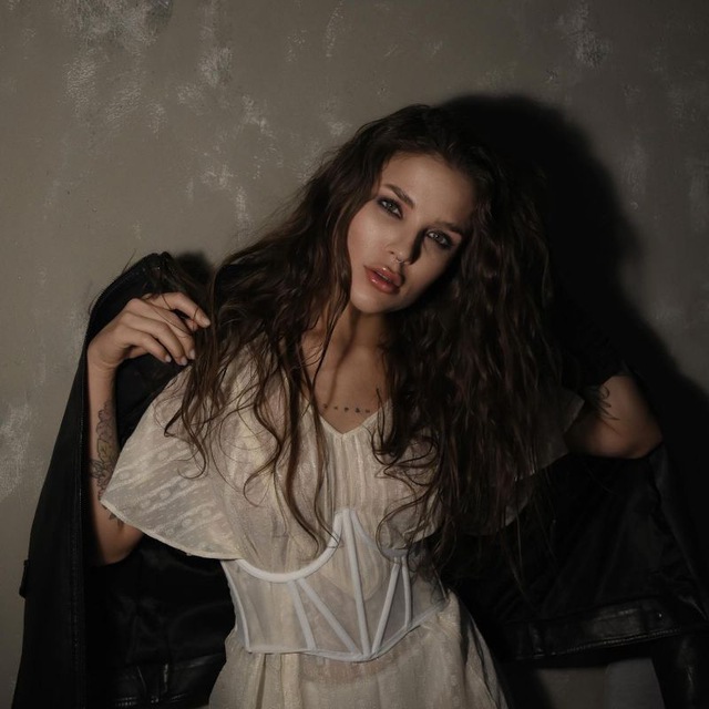 diana_estett - 2024