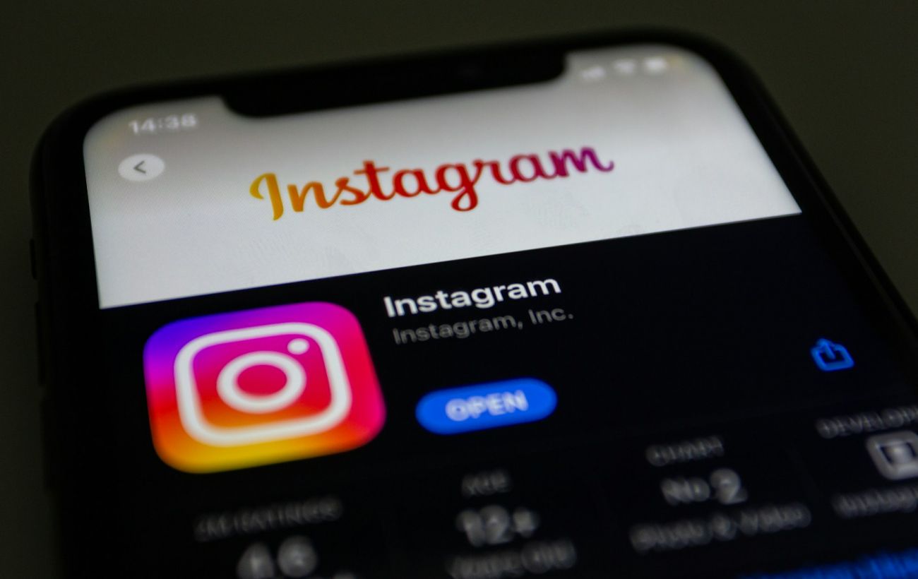 Instagram Head Defends Algorithms: Why a Purely Chronological Feed Harms Creators and Users